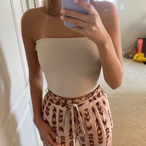 Aritzia Wilfred brand crop top